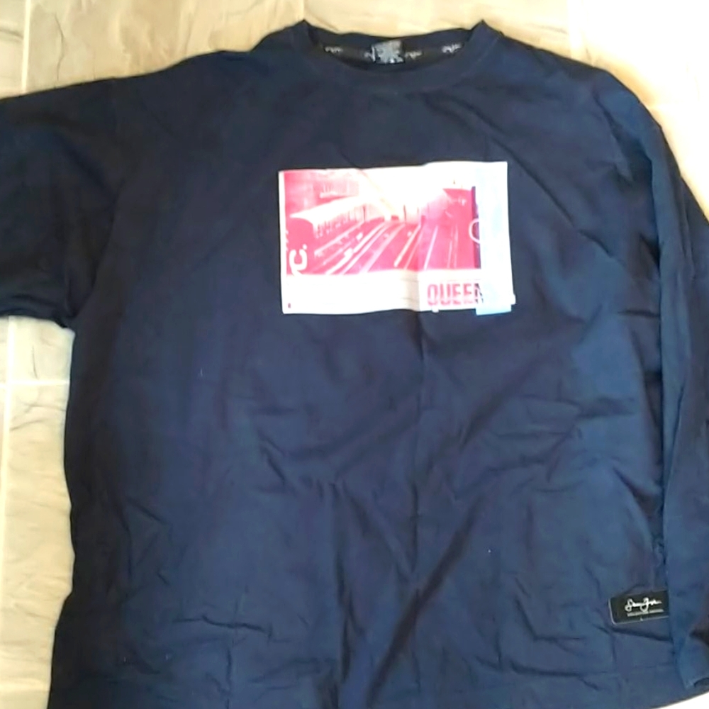 Sean John long sleeve tee, size XL